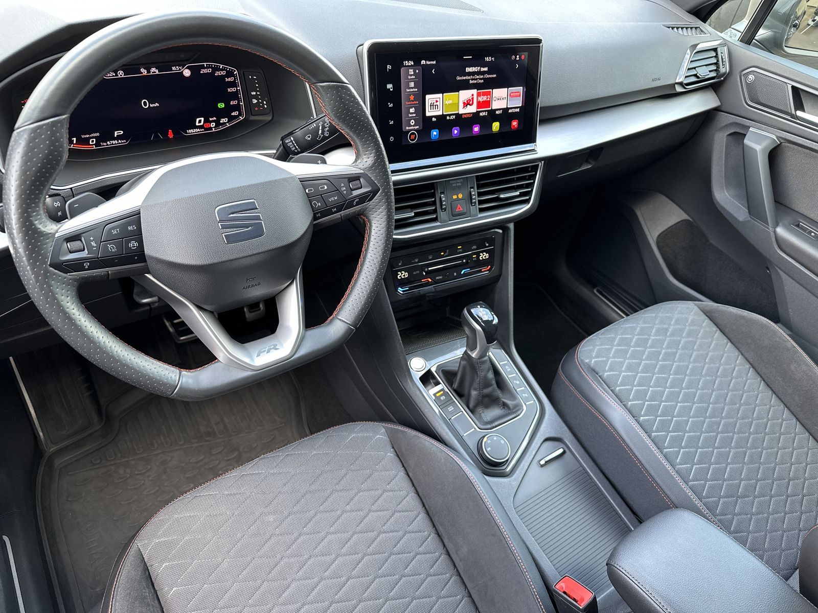 Fahrzeugabbildung SEAT Tarraco 2.0 TDI DSG FR NAV+LED+VCOCK+BEATS+ACC