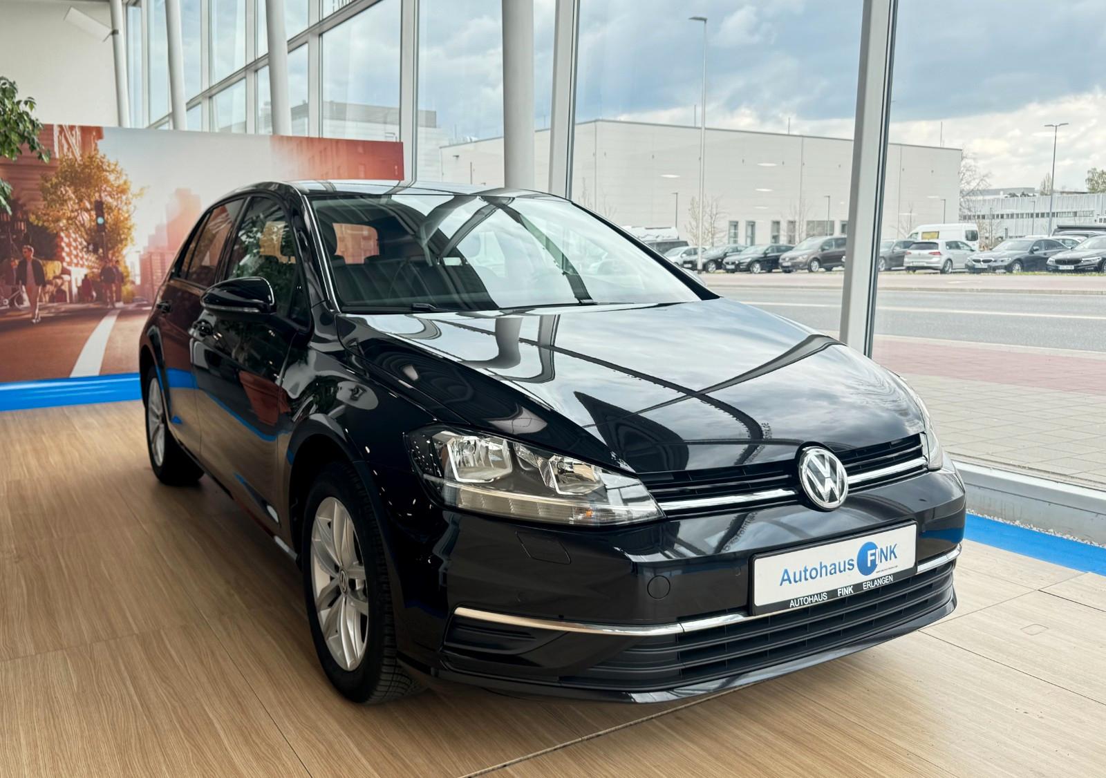 Volkswagen Golf VII Lim. Comfortline NAVI SHZ PDC ACC Top!