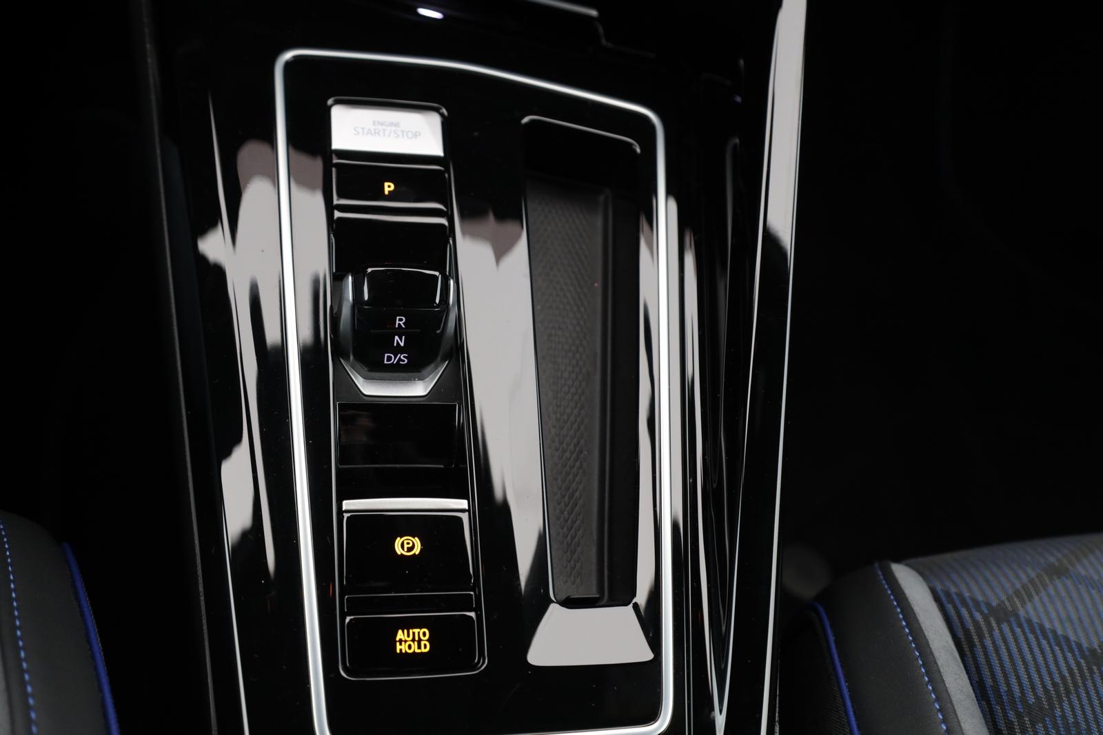Volkswagen Golf VIII Variant R 2.0 TSI DSG 4MOTION NAVI, миниатюра 16