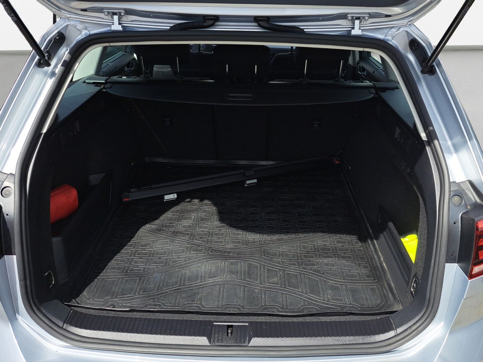 Volkswagen Passat Variant - Bild 12
