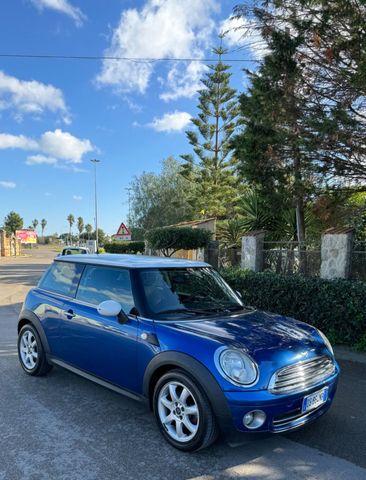 MINI COOPER 1.6 BENZINA CHILI 2008