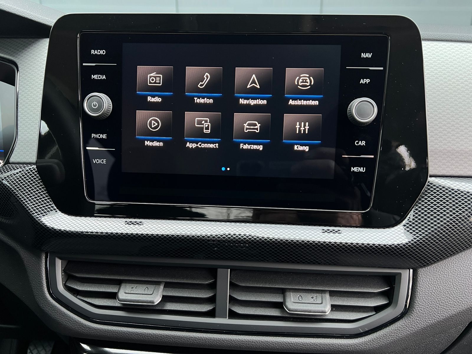 Fahrzeugabbildung Volkswagen T-Cross Life 1.0 TSI *IQ.Light, Rückfahrkamera,