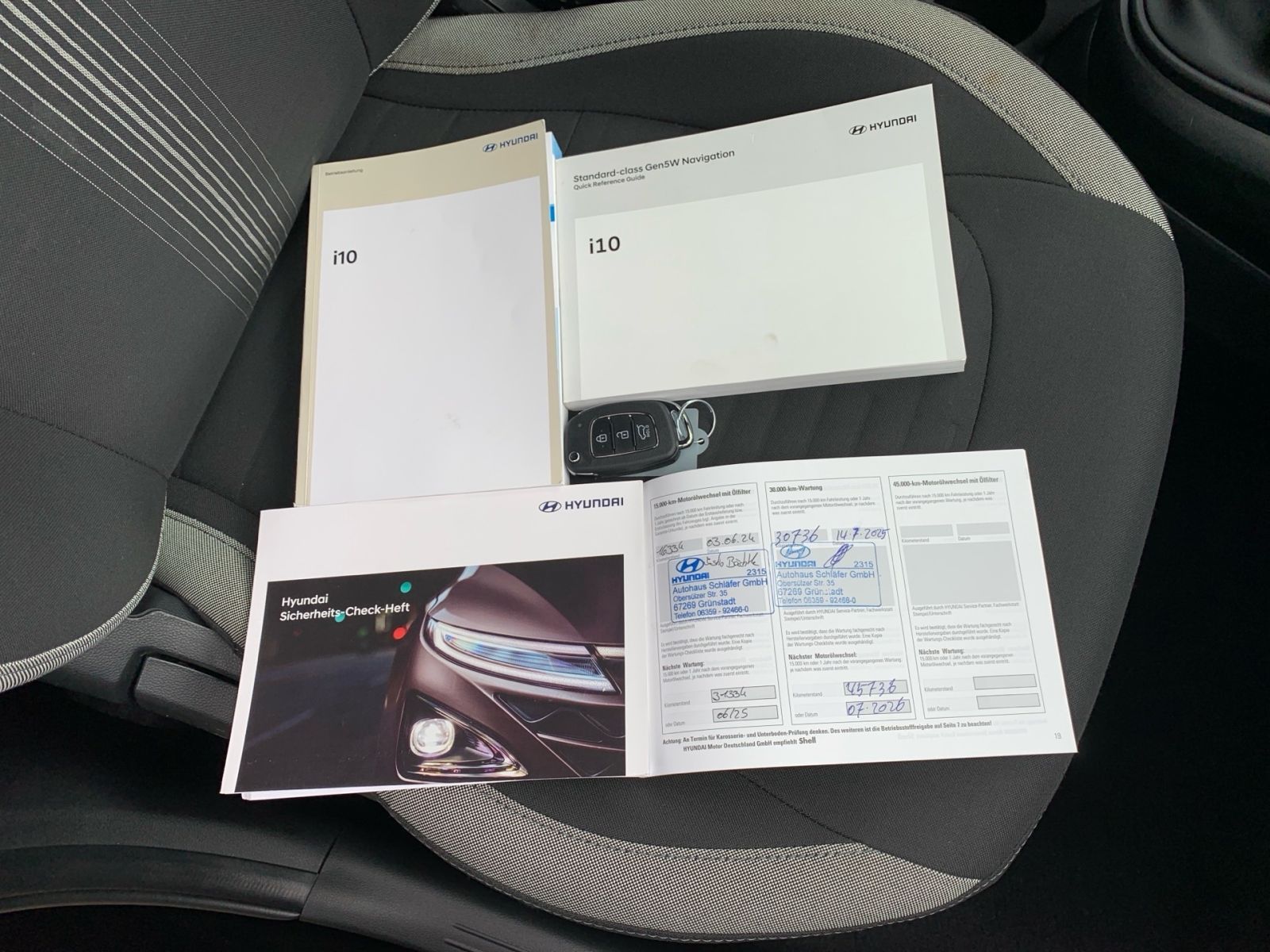 Fahrzeugabbildung Hyundai i10 1.0 Connect & Go Navi Kamera Allwetter