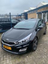 Kia pro_cee'd / ProCeed 1.6 GDI Spirit pro_cee'd - Kia pro cee'd / ProCeed mit Benzin-Antrieb: Limousine, Schaltgetriebe