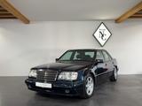 Mercedes-Benz 500E Limited / Kärcher Vorbesitz - blaue Mercedes-Benz 500