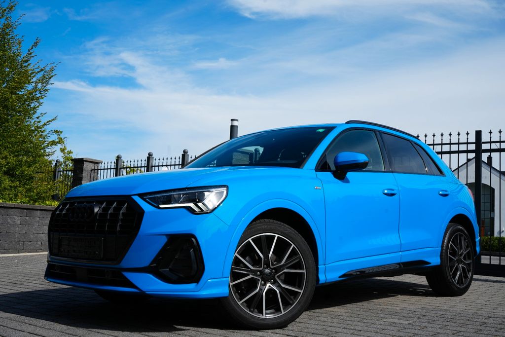 Image of Audi Q3