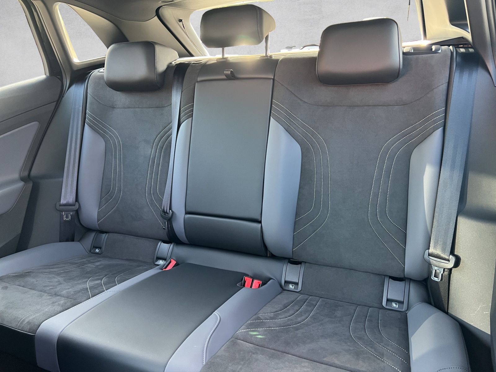 ID.4 Pure Performance*IQ.Light*ACC*RearView*Navi