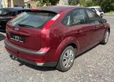 Ford Focus Lim. Ghia Klimaa. 2.0 - Ford: Ghia