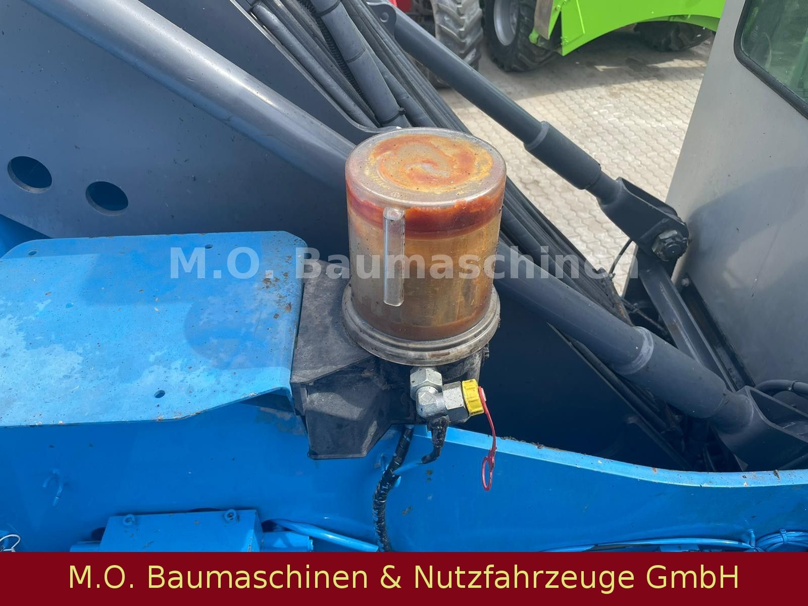 Fahrzeugabbildung Fuchs MHL 320 / ZSA / AC / Hochfahrbare Kabine /