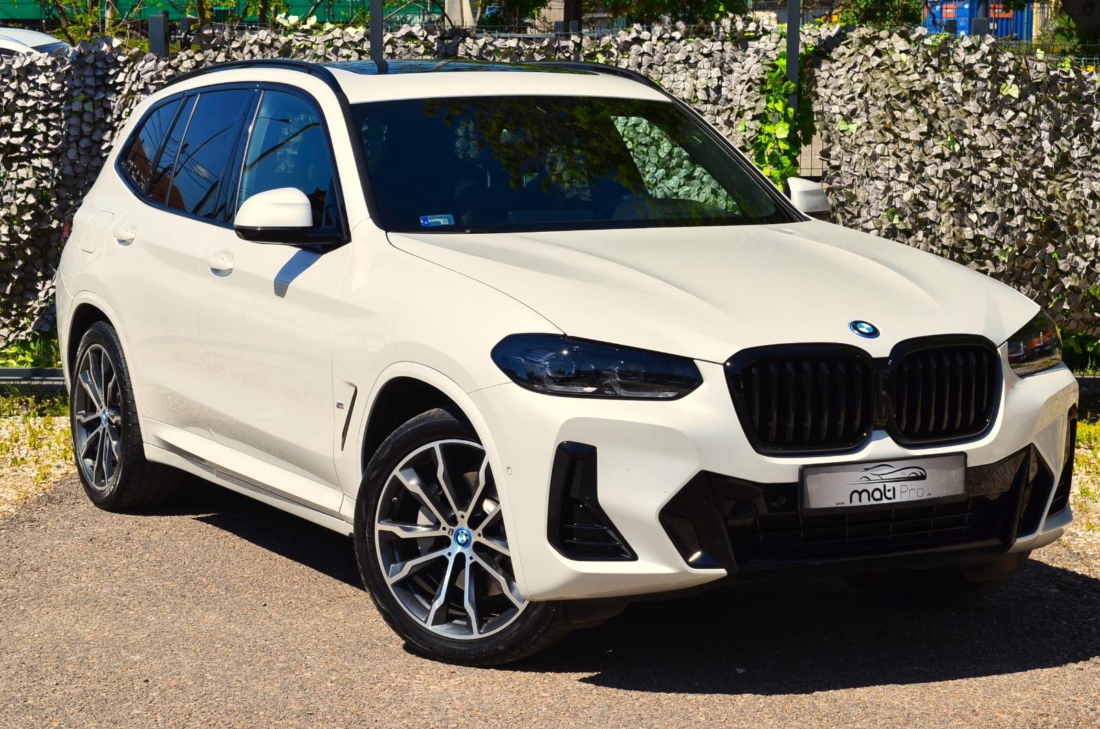BMW X3 xDrive 30e M Sport PANO AHK 360 HEAD UP HK