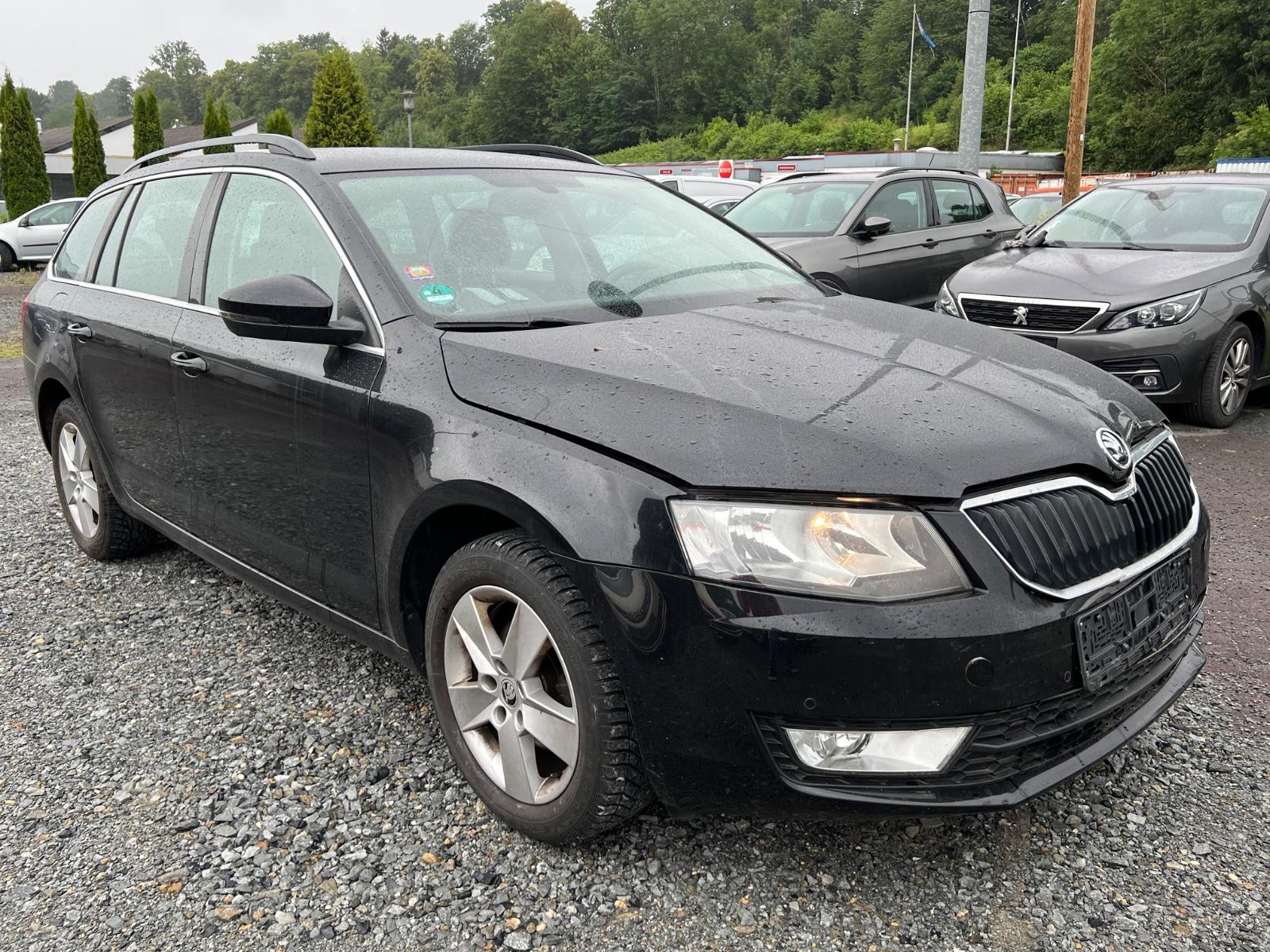 Skoda Octavia Combi Ambition NAVI KLIMA PDC AHK ALU