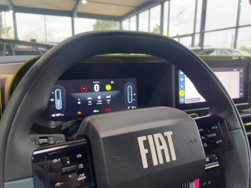 Fahrzeugabbildung Fiat Grande Panda Business Edition Hybrid, Navi, PDC,