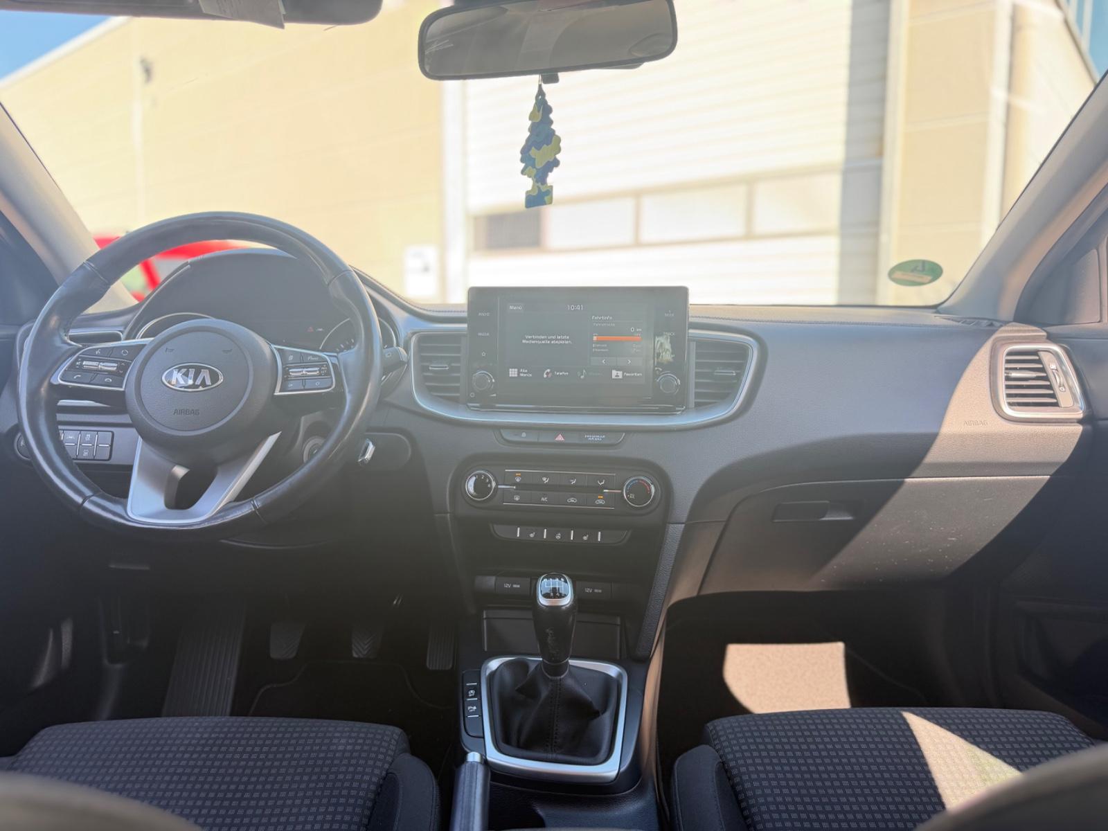 Kia ANDERE Ceed Sportswagon Edition 7