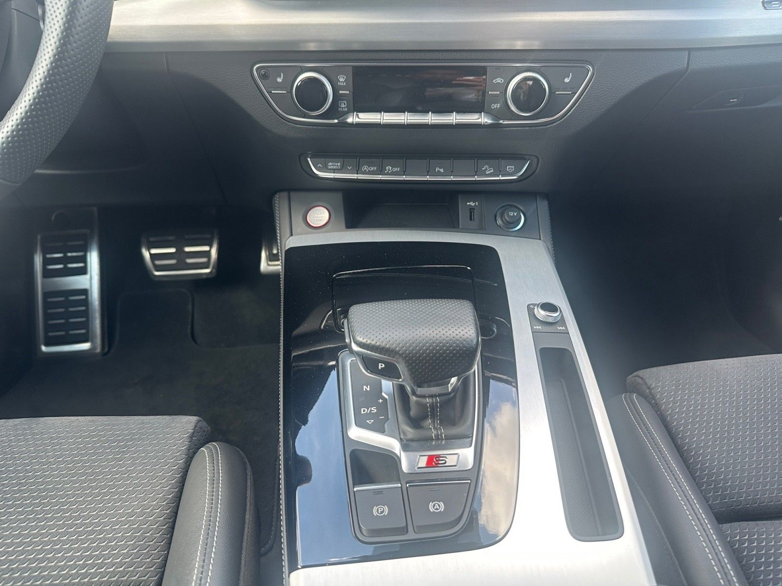 Audi SQ5 3.0 TDI tiptronic AHK / NAVI / KAMERA / SITZ foto 11