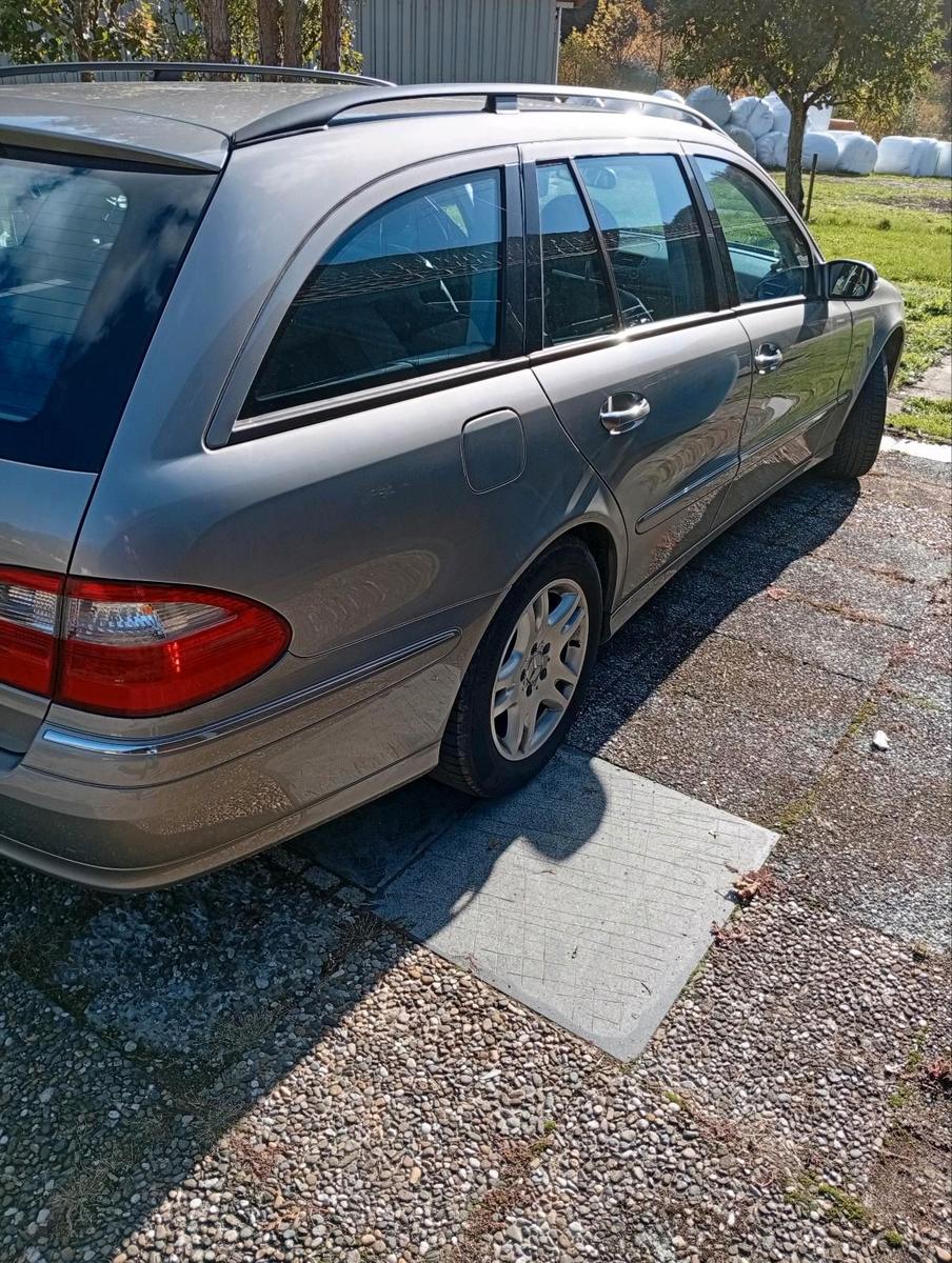 Mercedes-Benz E320 2004 — photo 5