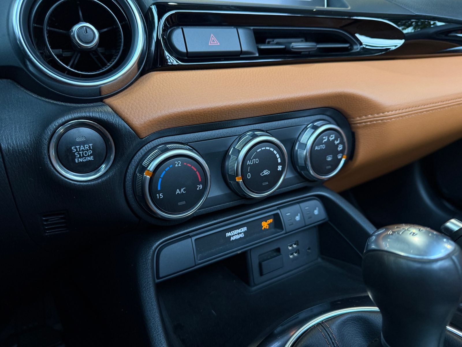 Fahrzeugabbildung Fiat 124 Spider Lusso KAM LED NAVI
