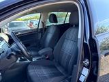 Volkswagen Golf VII Lounge BMT Navi*PDC*Temp*Carplay*StHZ - Cars in München