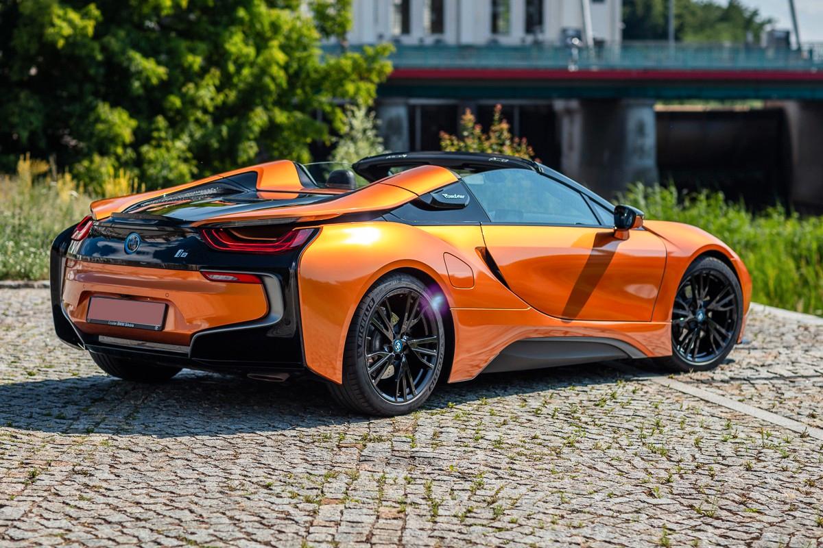 BMW i8 Roadster Basis