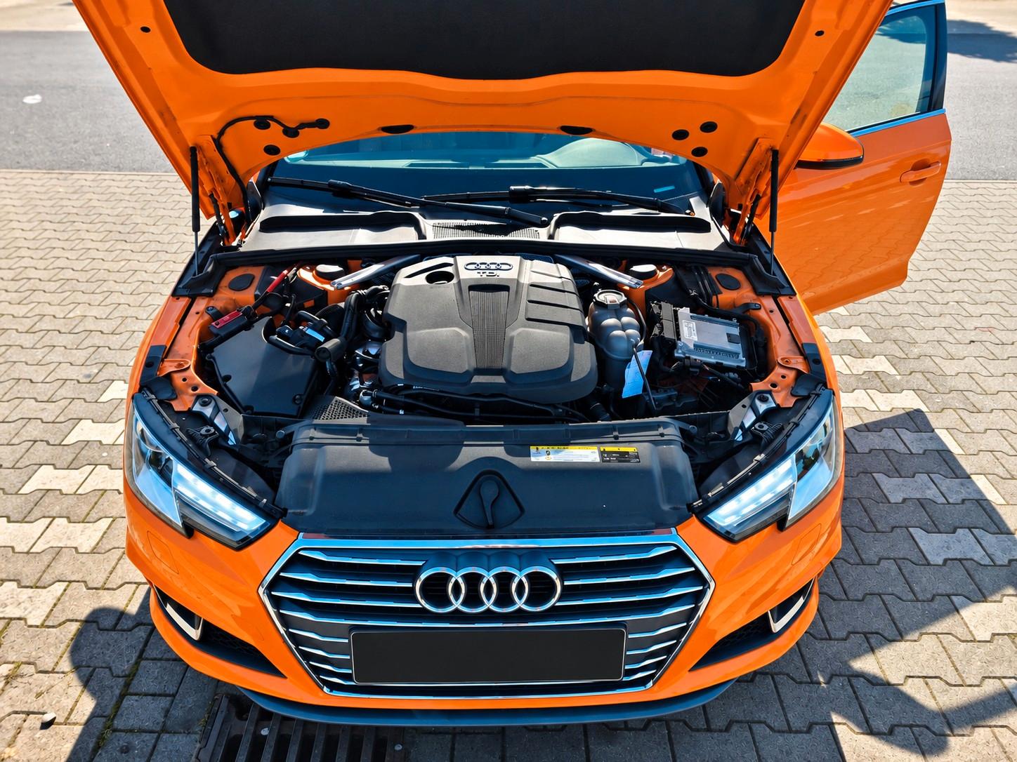 Audi A4 40 TDI S tronic S line Avant S line TÜV 06/28