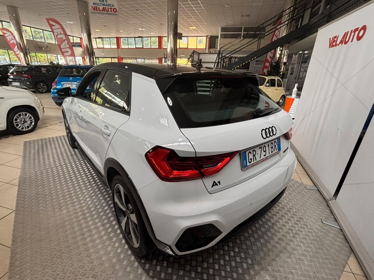 Other Audi A1 allstreet 35 TFSI S tronic Identity Cont imagem 3