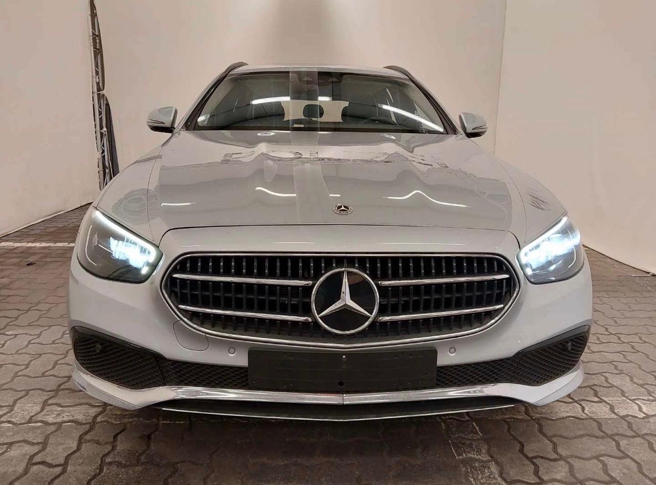 Mercedes-Benz E 220 E T-Modell E 220 d