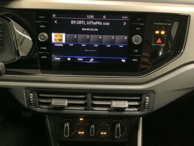 Polo Comfortline 1,0 l 59 kW Klima, GRA, SHZ, PD