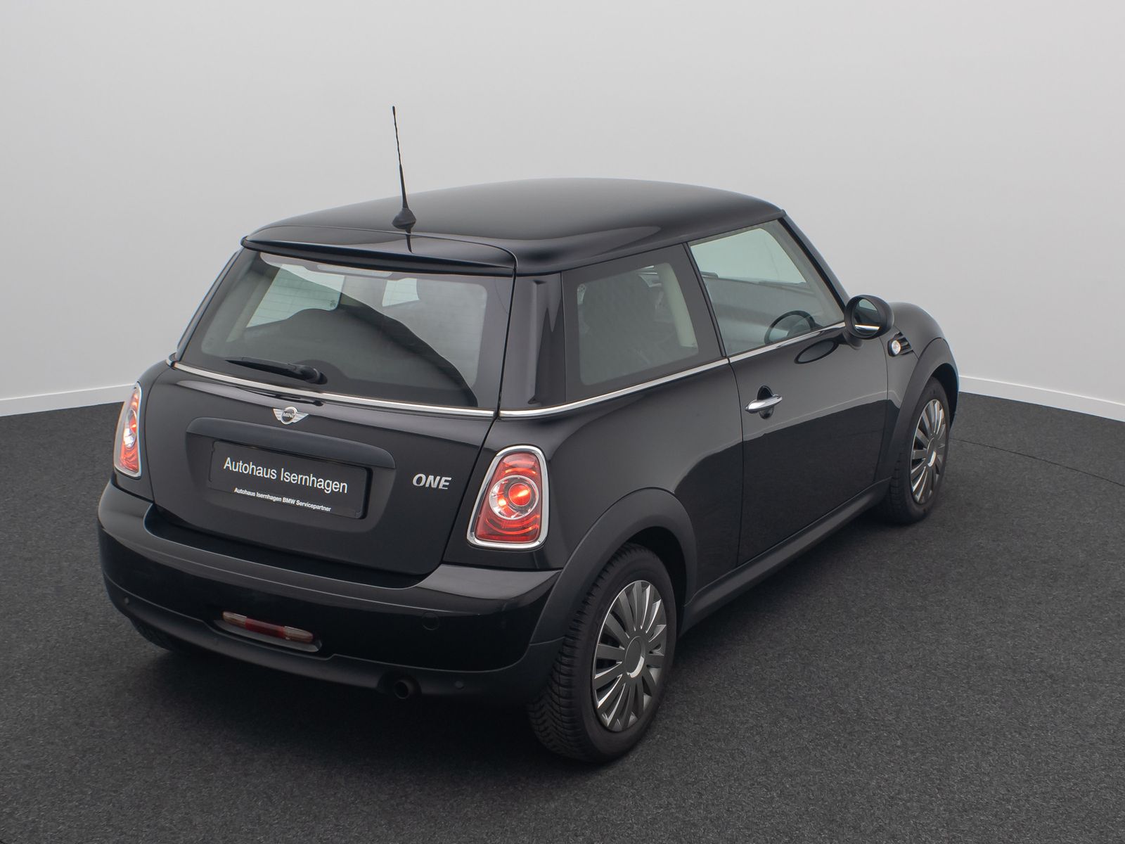 Fahrzeugabbildung MINI One Clubman Pepper PDC CD Bordcomputer Nebelsch