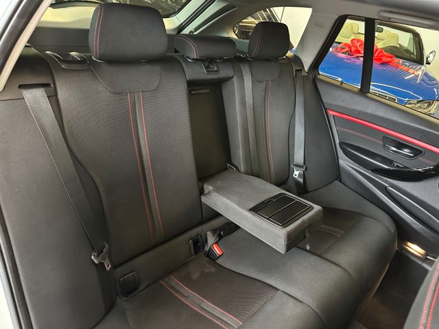 BMW 330 Touring *Sport Line*Navi*Bi Xenon*