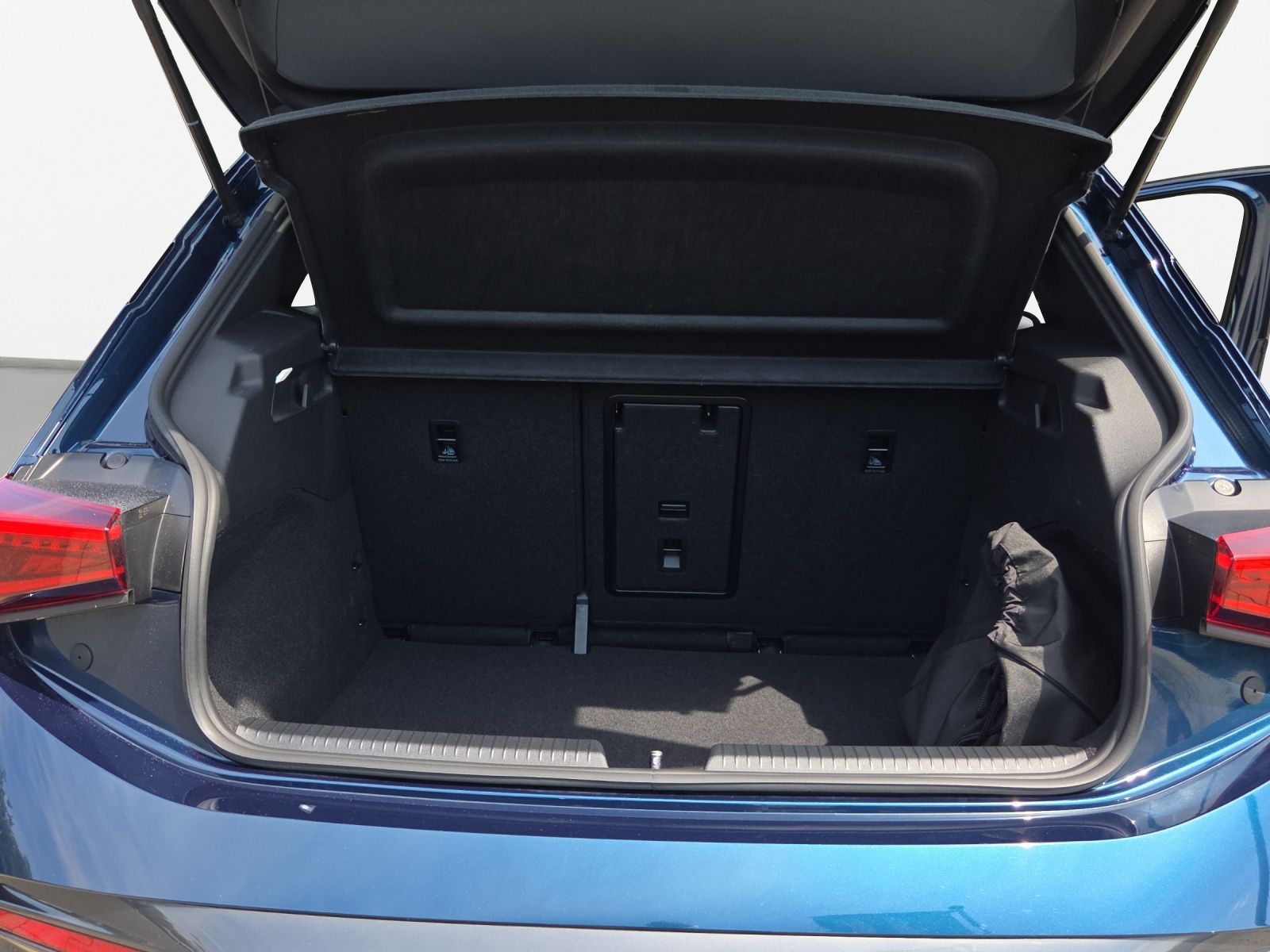 Cupra Born - Bild 12