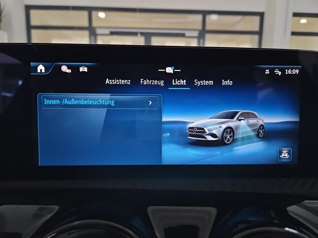 Fahrzeugabbildung Mercedes-Benz A 250 e Kompaktlimousine +ADVANCED+PT+TOTWINKEL+