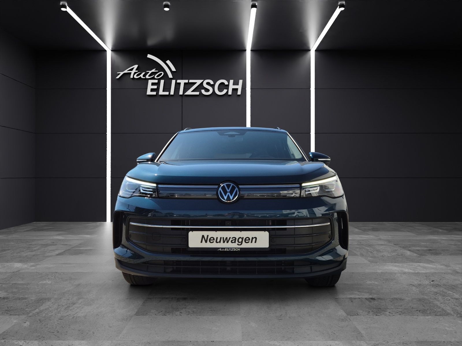 Fahrzeugabbildung Volkswagen Tiguan eTSI Life DSG LED AHK Navi AID ACC RFK SH