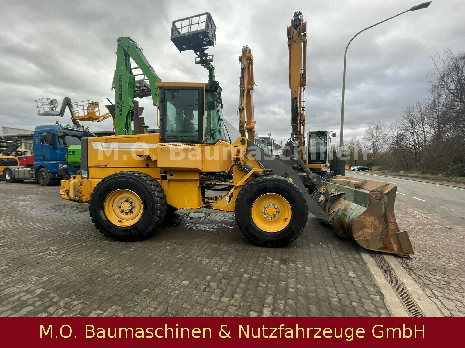 Fahrzeugabbildung Volvo L 50 C /