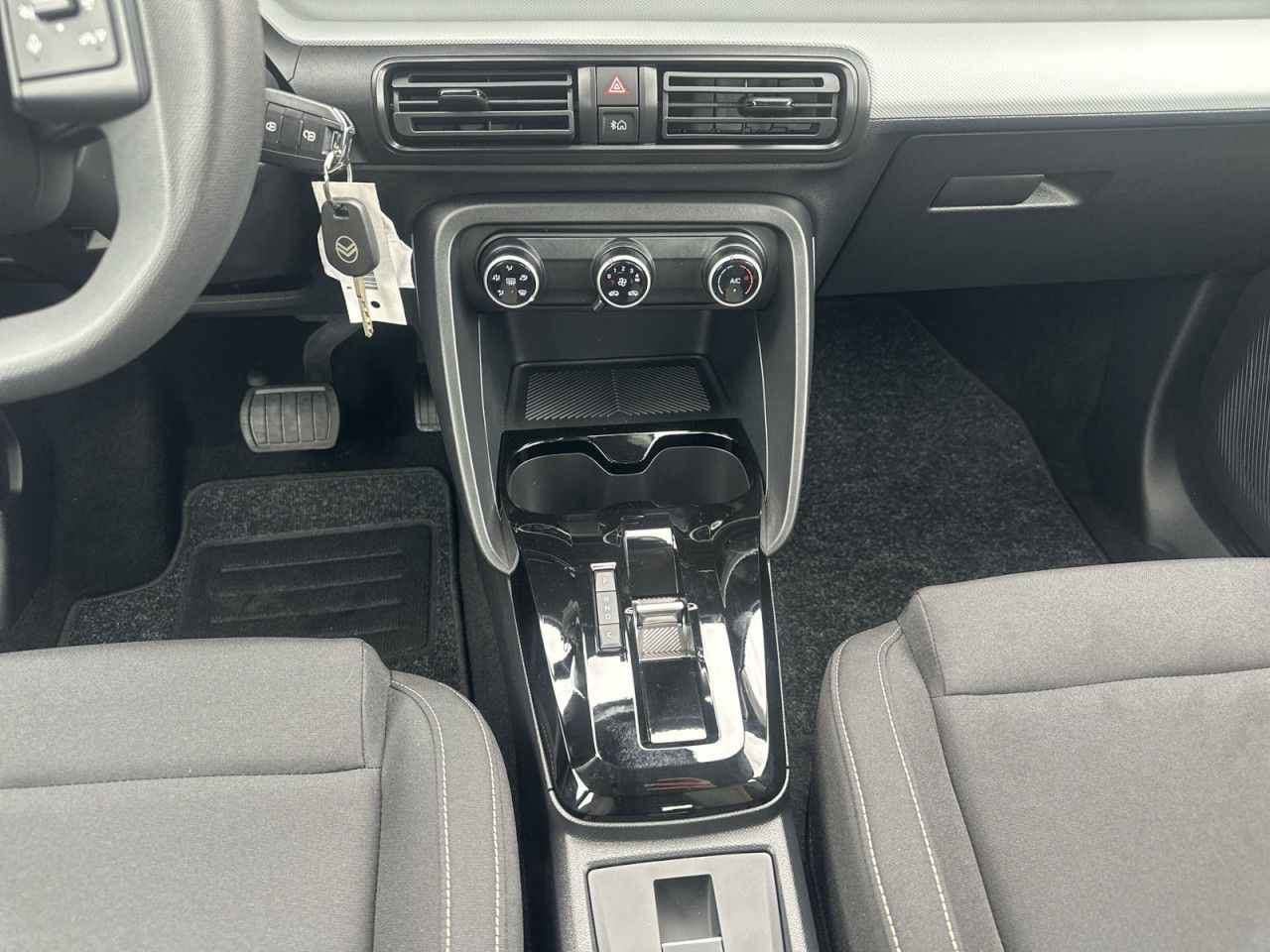 Fahrzeugabbildung Citroën ë-C3 Aircross 113 YOU