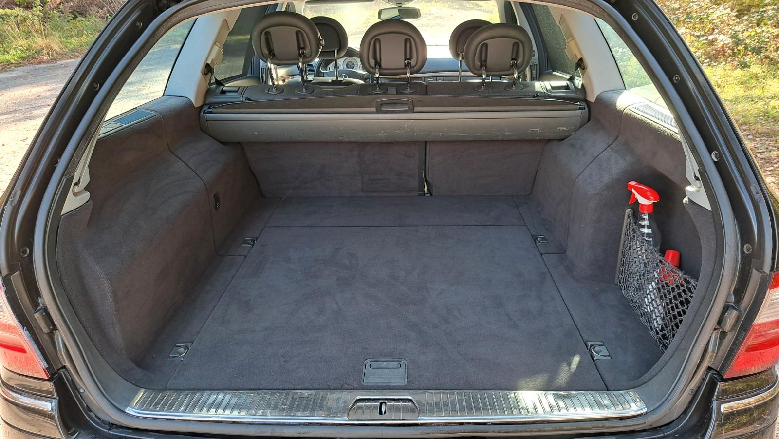 Mercedes-Benz E320 2004 — photo 7