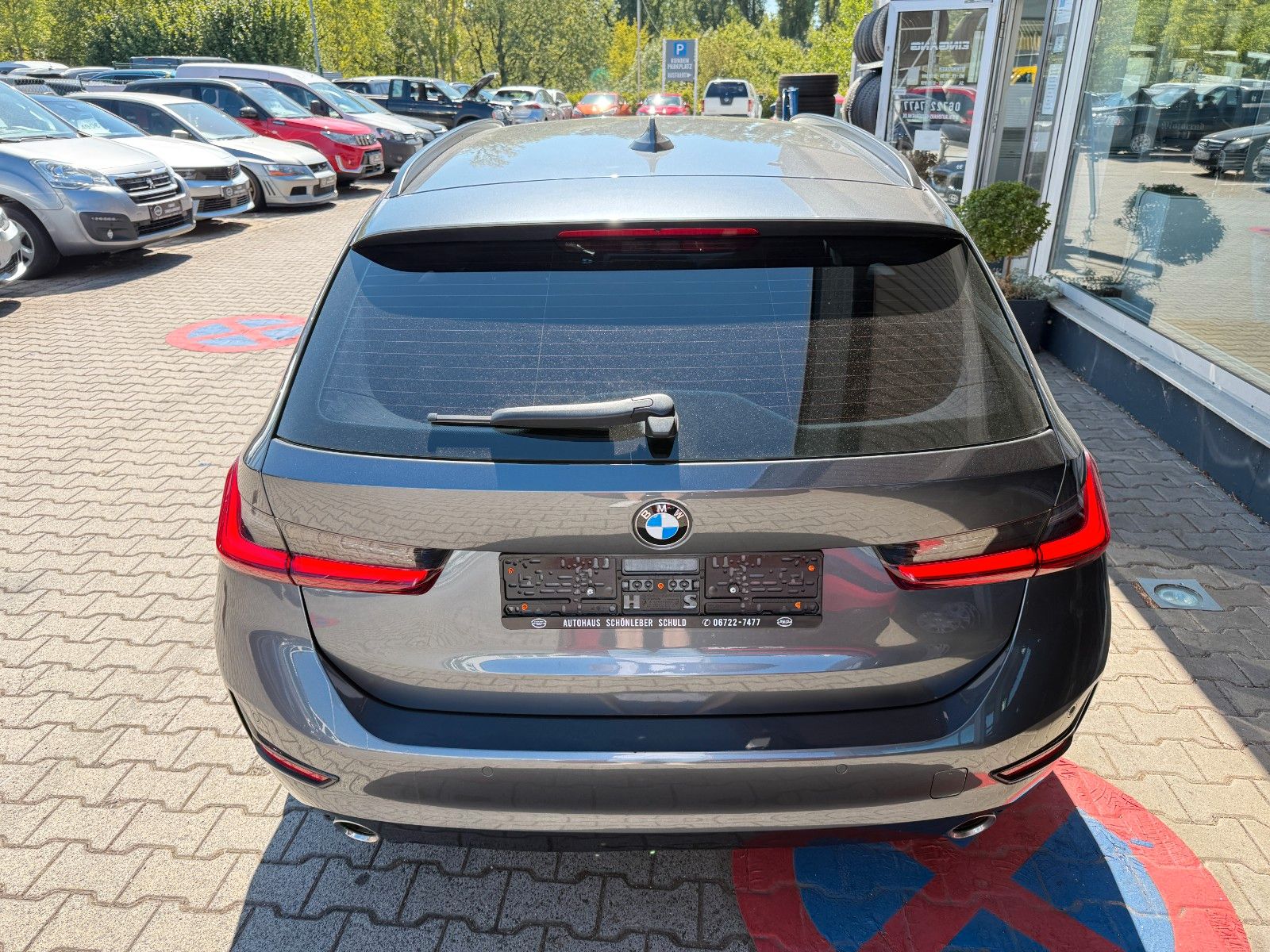 BMW 320 d Touring xDrive Advantage SITZH CARPLAY foto 6
