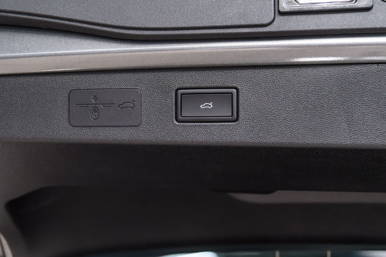 Volkswagen T-Roc - Bild 12