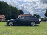 BMW 320d Automatik M Paket Voll 8-fach bereift - BMW 320 aus 2010: 320d