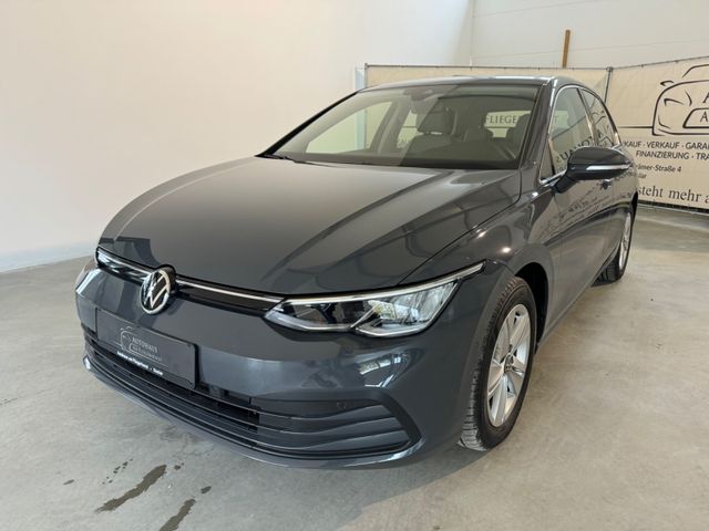 Volkswagen Golf VIII Lim. 2.0 TDI Life LED/ACC/PDC/SHZ/Navi