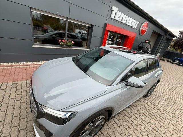 Audi Q4 e-tron 55 e-tron S-Line quattro, миниатюра 11