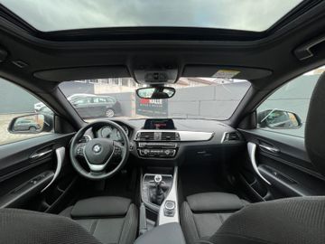 Fahrzeugabbildung BMW 118i Advantage Lim. 3 trg Sportsitze LED ALU
