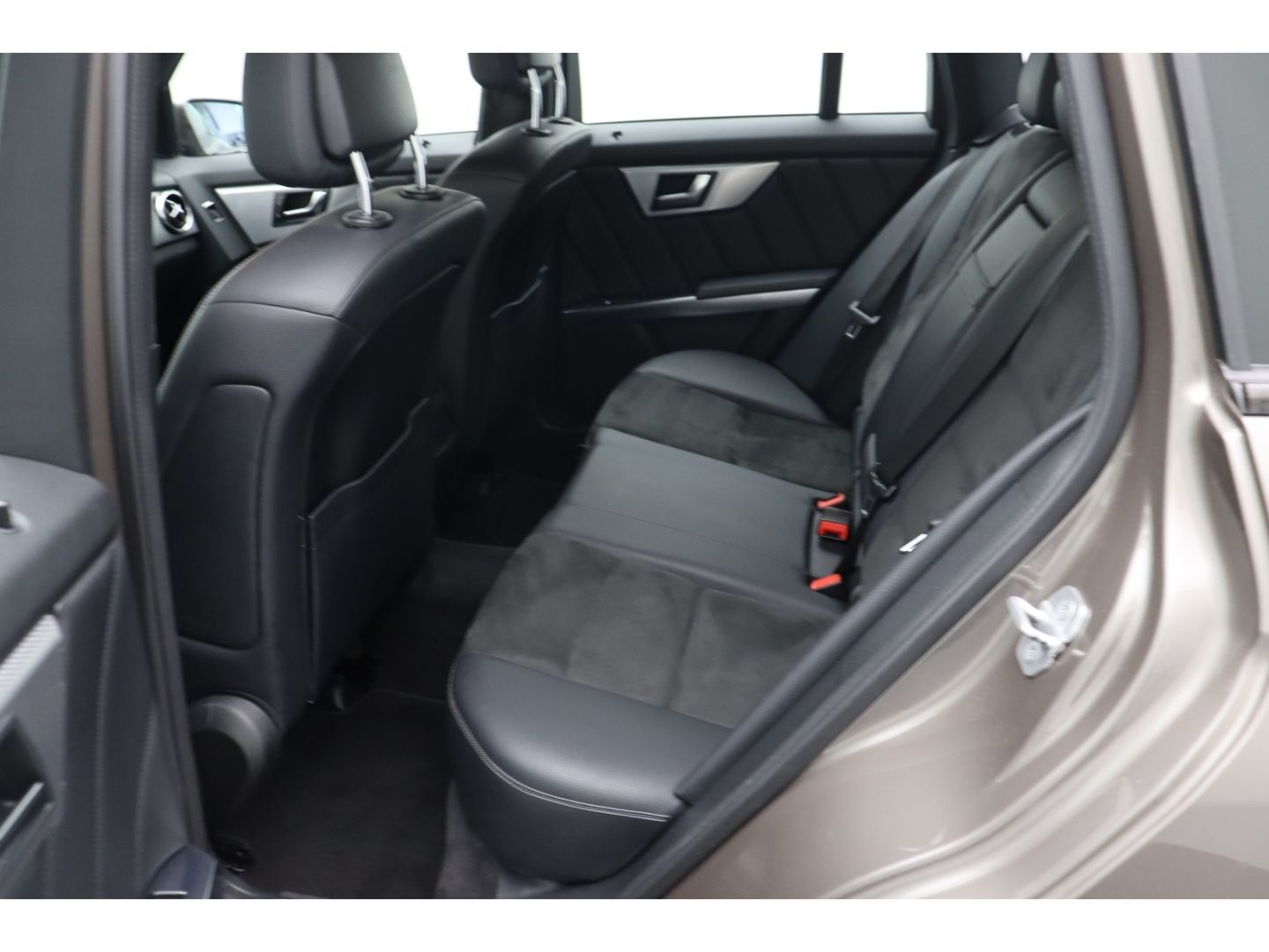Fahrzeugabbildung Mercedes-Benz GLK 220 CDI BlueEfficiency ACC Navi AHK