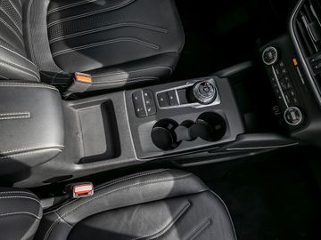 Ford Kuga 2.5 Plug-In Hybrid Vignale Parkautomatik