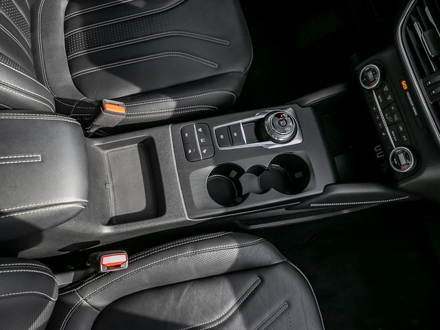 Ford Kuga 2.5 Plug-In Hybrid Vignale Parkautomatik