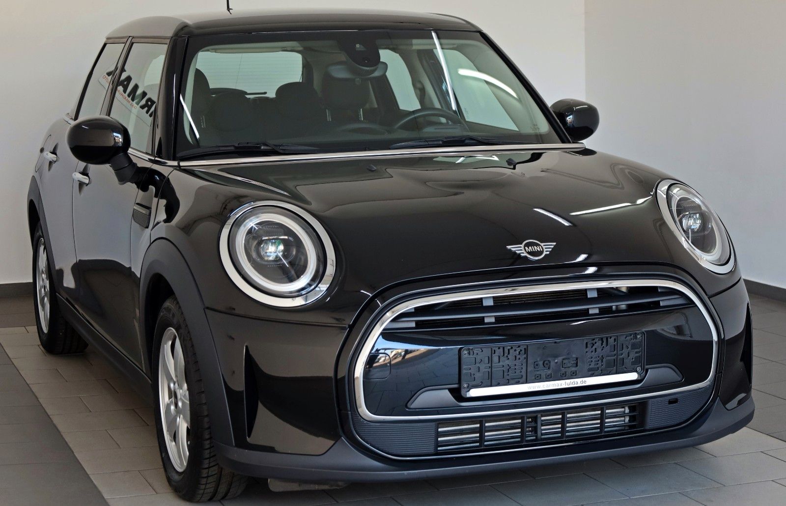 Fahrzeugabbildung MINI COOPER 5-trg.,Aut.,Navi,LED,Kamera,DAB,PDC