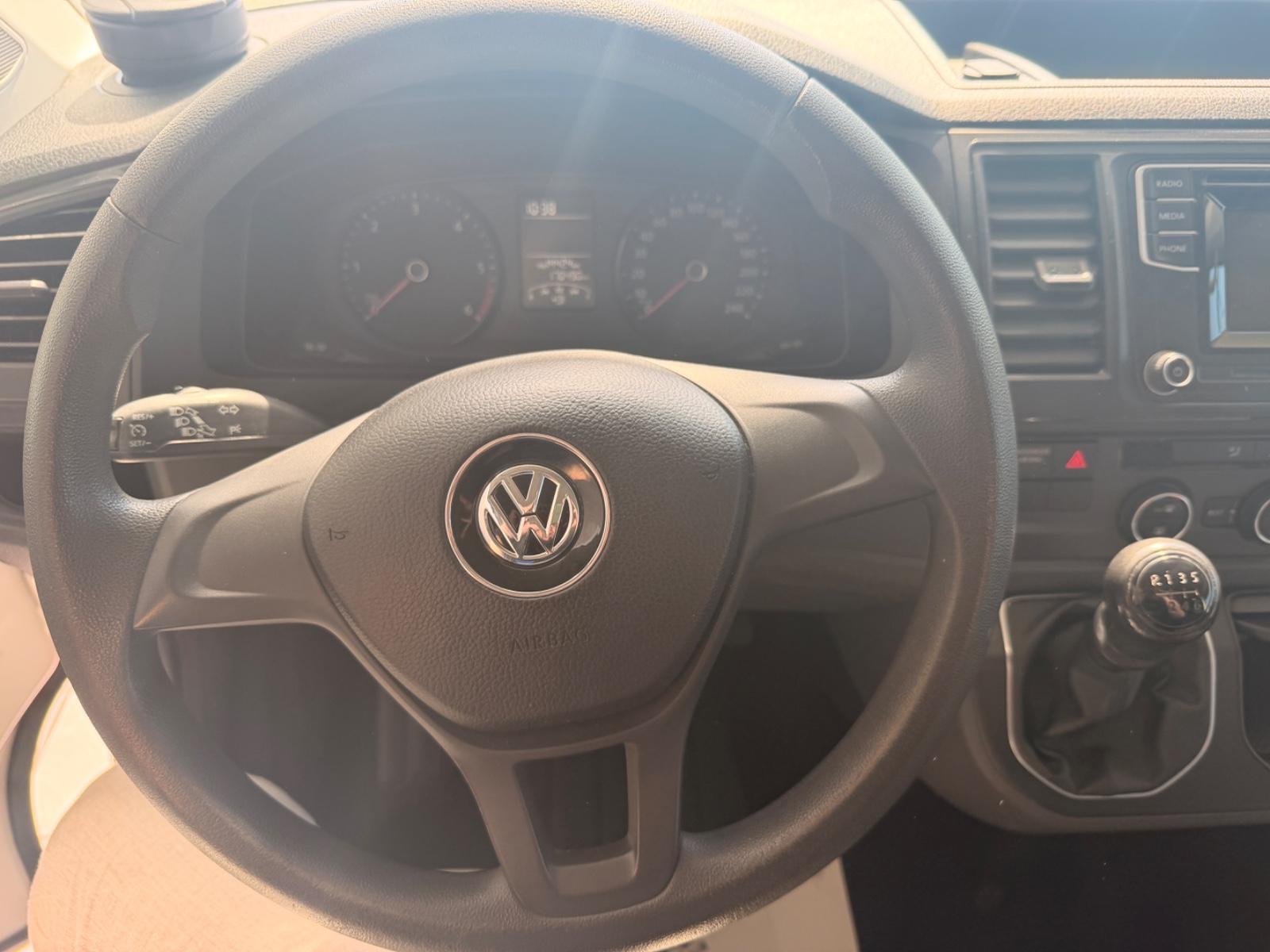 VOLKSWAGEN T6 MULTIVAN 2.0 TDI 150CH - BVM - ATTELAGE - 167.000 KMS