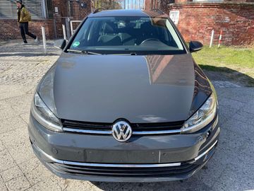 Volkswagen Golf - 3