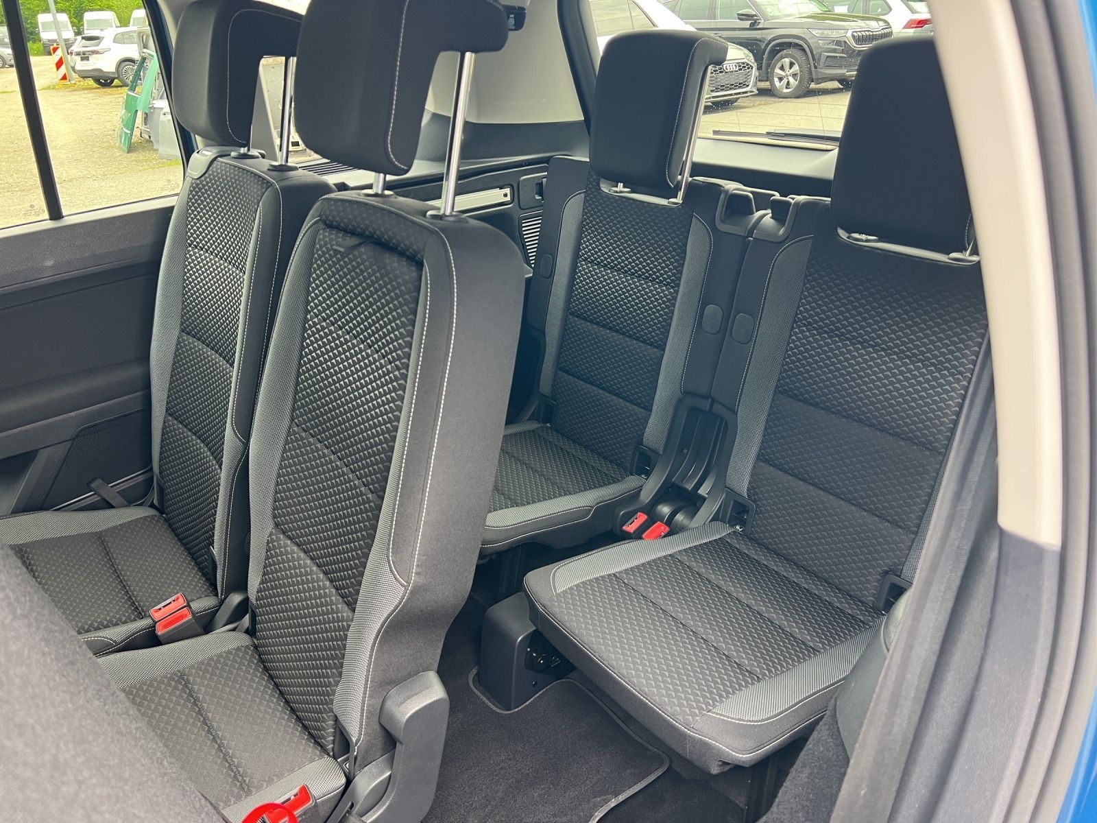 Touran Active 1.5 TSI DSG Navi*ACC*7-Sitzer