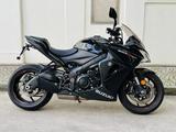 Suzuki GSX-S1000F - SUZUKI GSX F