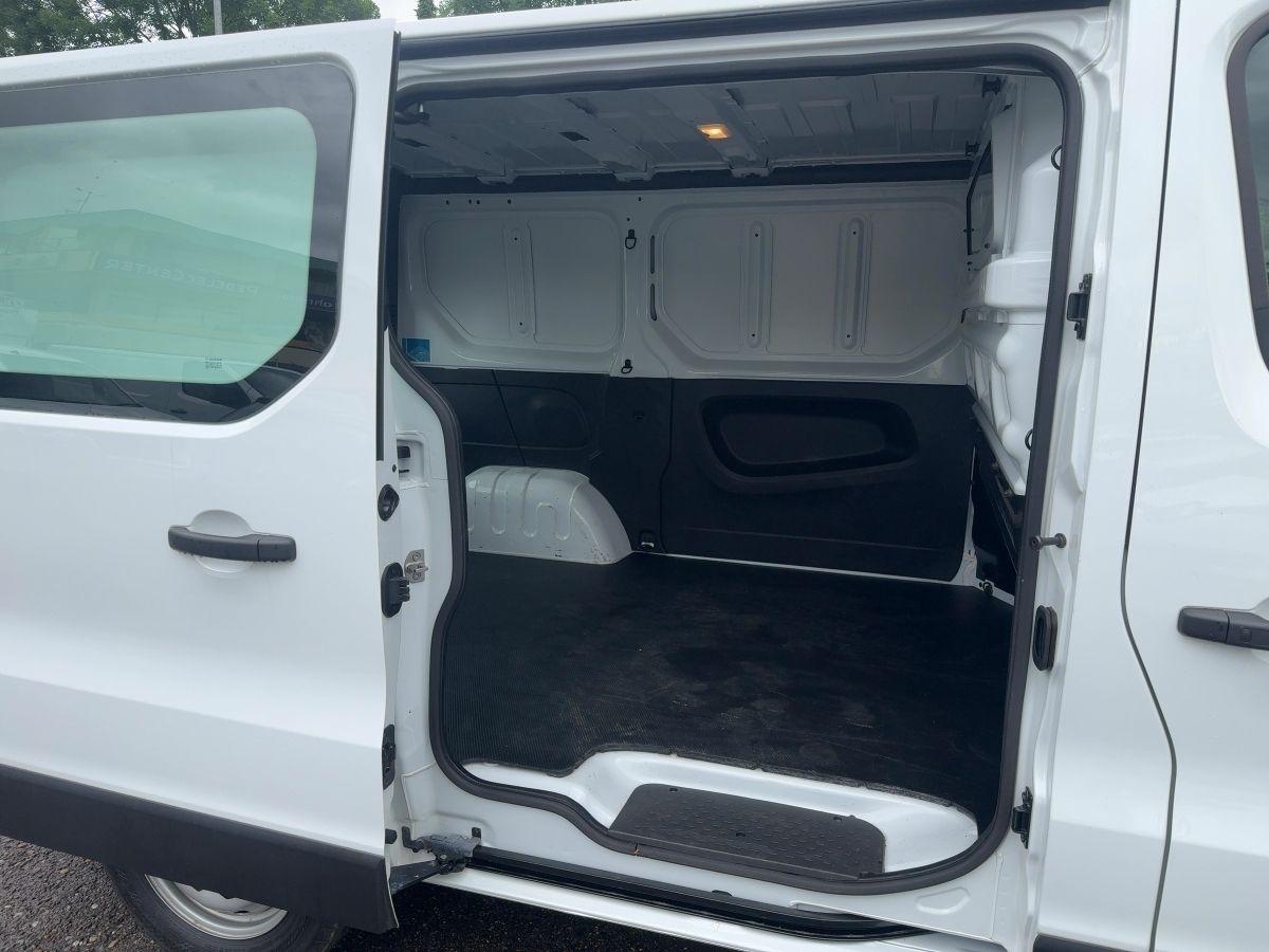 Fahrzeugabbildung Renault Trafic Kasten L1H1 3,0t 120 2.0dCi Klima EPH