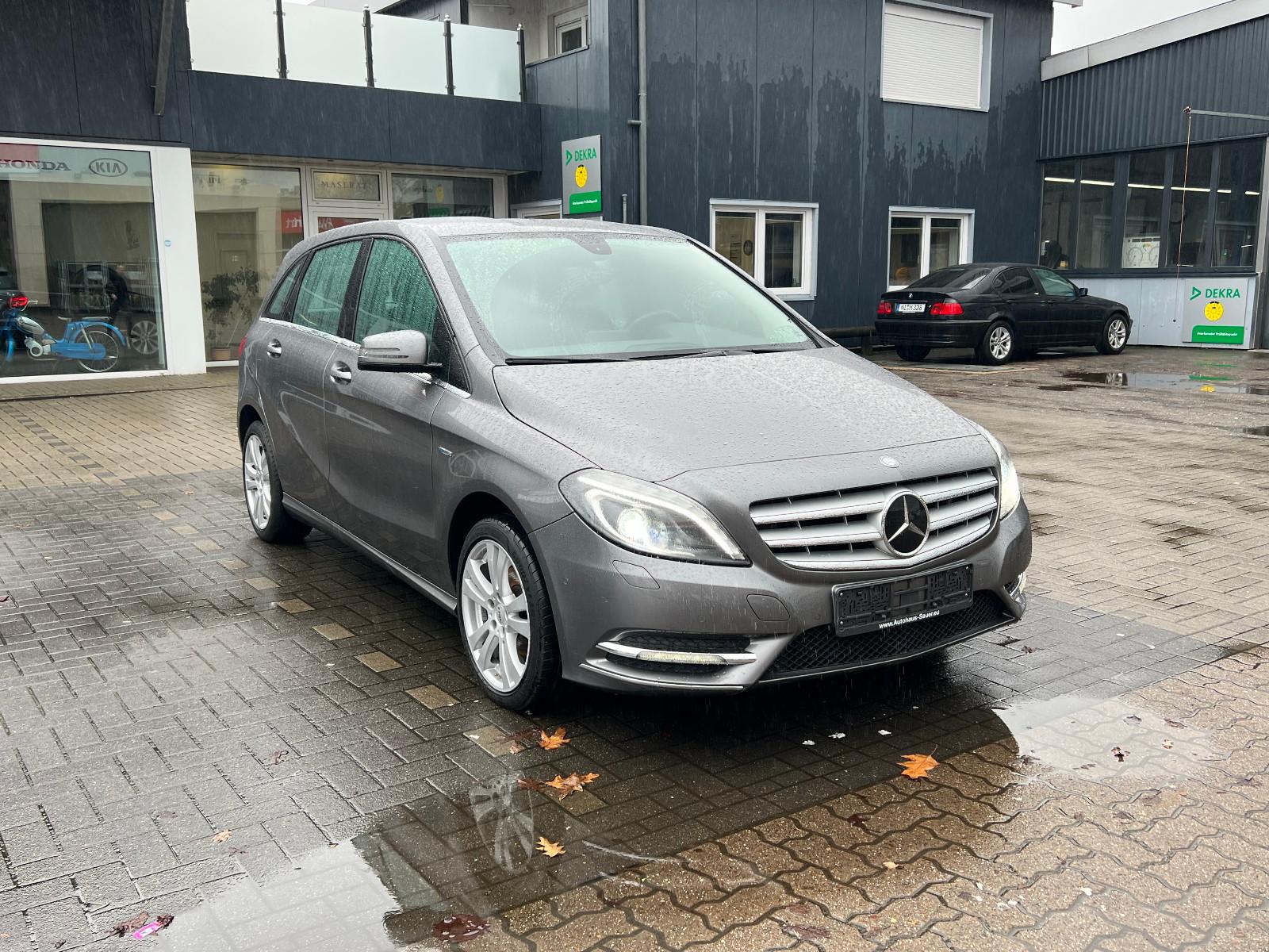 Mercedes-Benz B 180 BlueEfficiency SITZHEIZUNG/XENON/TEMP./AUT